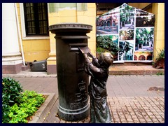 Postbox/children, Shamian Island.